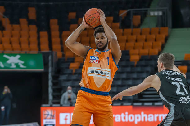 不被聚光灯 不被聚光灯