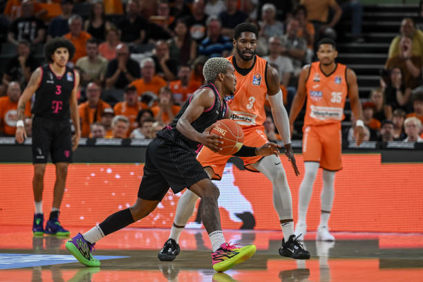 处于职业生 处于职业生